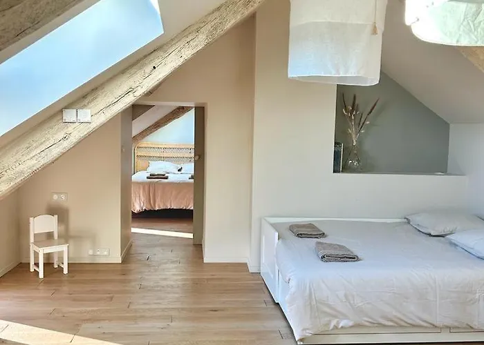 Charmante Nyaraló *